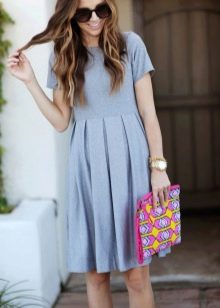 Casual dress with pleated skirt