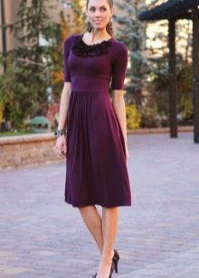 Burgundy casual dress in fine knitwear