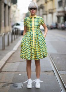 Robe jeunesse jaune-vert avec imprimé nœud