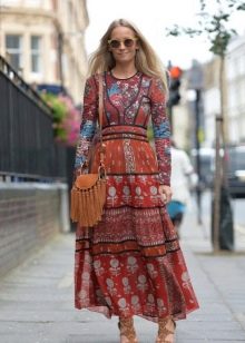 Robe longue (hippie) à imprimé ethnique