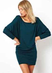 Knitted dress bat
