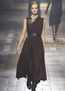Dress with leather shoulders
