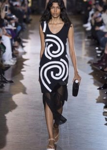 Sandals for a summer dress