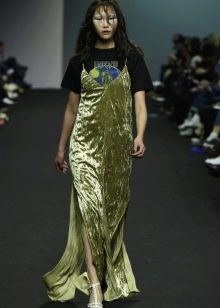 Autumn sundress with a T-shirt
