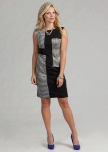 Robe de cocktail pattes d'oie avec empiècements en tissu noir