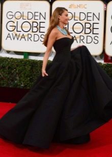 Long black bustier dress with skirt sun
