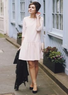 Low-waist dress pumps