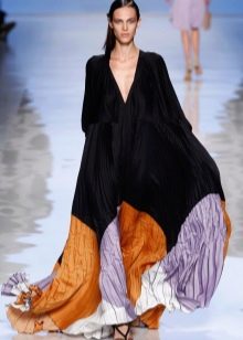 Robe à capuche en crêpe de Chine noir