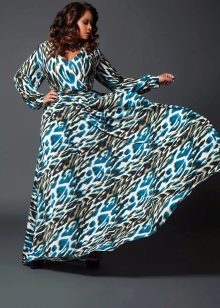 Boho style dress for overweight, closed to the floor
