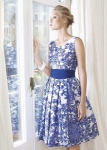 Retro style dress