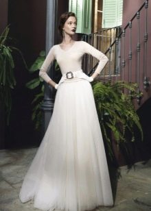 Closed wedding dress