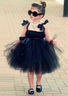 Short tutu dress for girls made of tulle