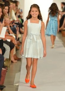 Plaid dress for a girl of 11 years old