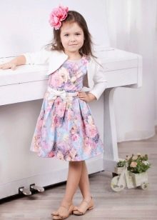Elegant dress for girls with a floral print