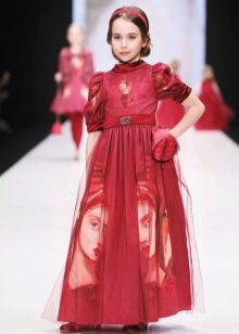 Elegant dress for girls long closed