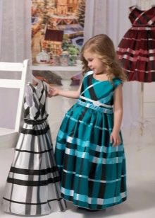 Elegant fluffy checkered dress for girls