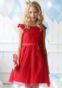 Elegant dress for girls red