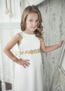 Jewelry for a girl of 11 years old