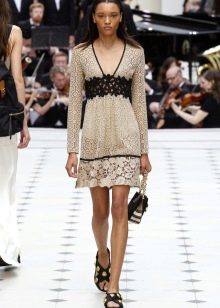 Black accessories for a lace dress for every day