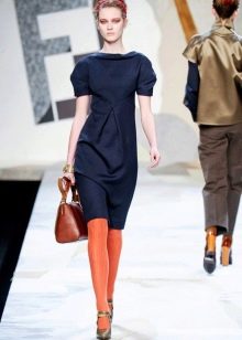 Orange tights for a blue dress