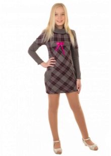 Knitted dress for girls in a cage