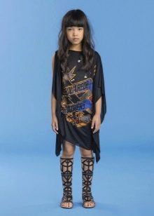 Knitted summer dress for girls with sleeves
