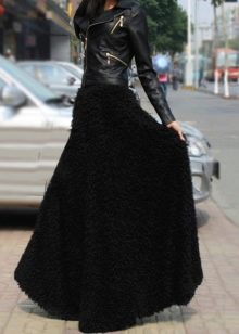 oversized skirt with leather jacket