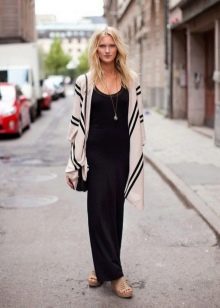 long black skirt with cardigan
