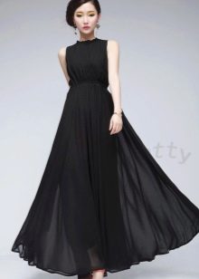fluffy skirt made of black chiffon