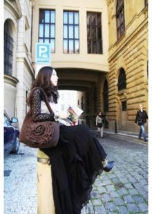 black crinkled maxi skirt