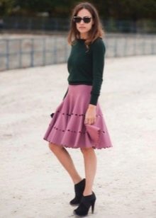 Jupes pour filles avec une silhouette en forme de poire
