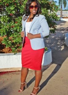 Pencil skirt for a girl with a figure like Apple