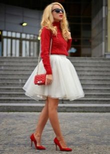 Short puffy white tutu skirt
