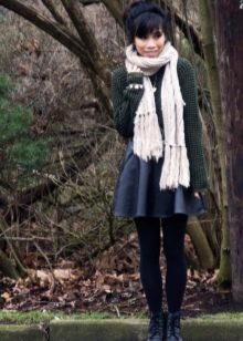 Leather skirt sun for autumn / spring season