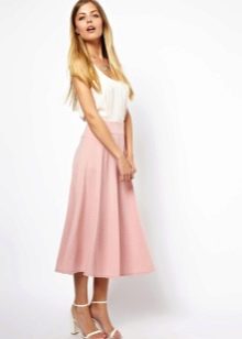Free summer skirt below the knee