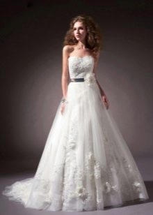 wedding dress taffeta with lace