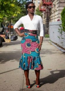 Long skirt with ethnic print for summer