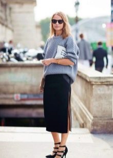 mid-length slit pencil skirt