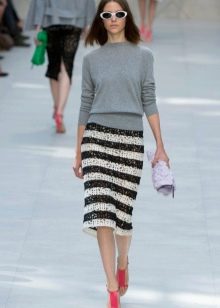 mid-length pencil skirt