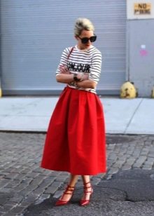 Below the knee skirt with stiletto heels