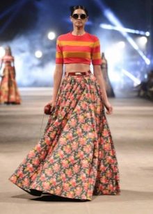 Long skirt sun with print