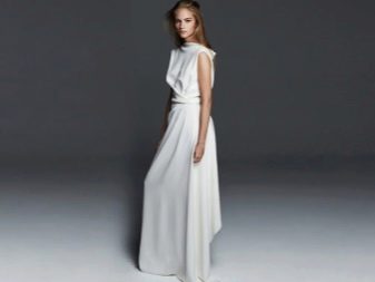Wedding dress from Max Mara simple