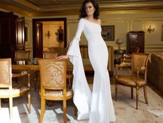 One shoulder wedding dress by Dimitrus Dalia
