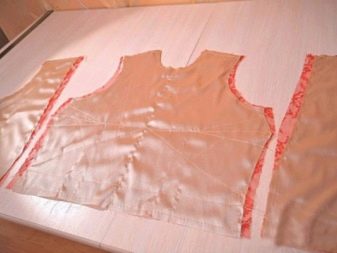 Open the lace