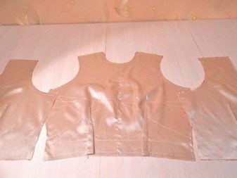 Stitching lace with lining