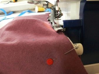 Sewing dress details with bat sleeve