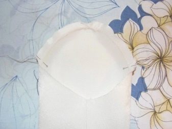 Sewing on sleeves - step 2