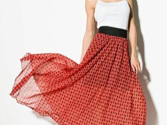 skirt with sewn elastic