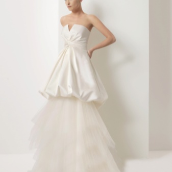 Convertible wedding dress with detachable tulle skirt