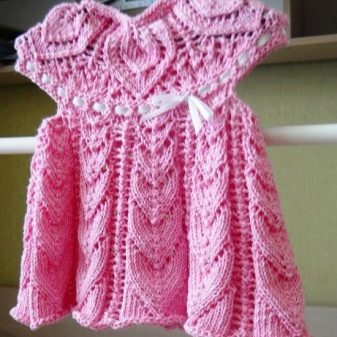 Side knitted dress with needles